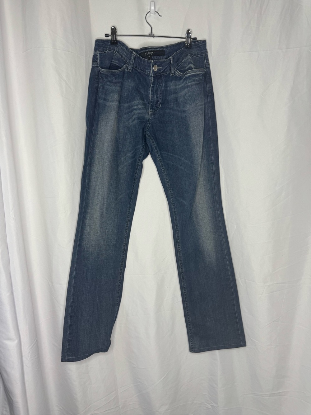 Escada Men's Medium Wash Straight Jeans in Indigo